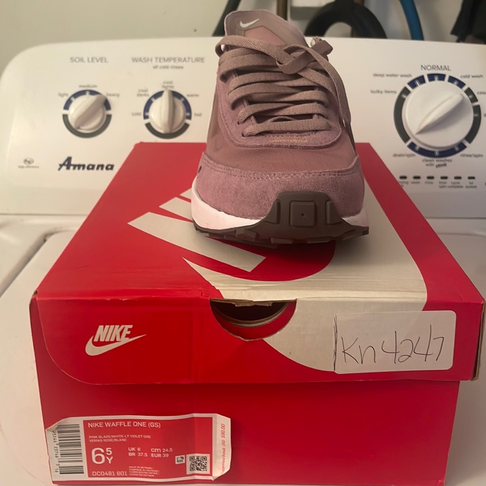 Nike Waffle One